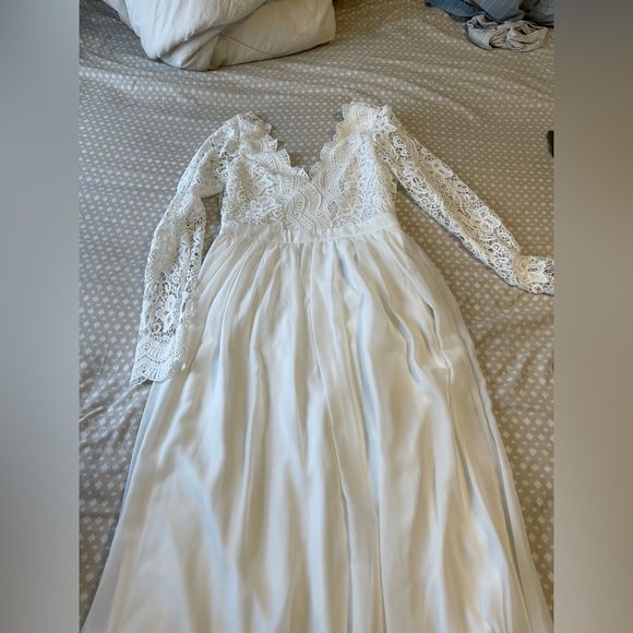 Wedding dress - Picture 4 of 6